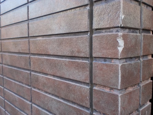 窯業系サイディングボードの塗り替え時期（7～8年）人気No.1サイディング 外壁塗装Navi ～塗り替え時期・相場は？～